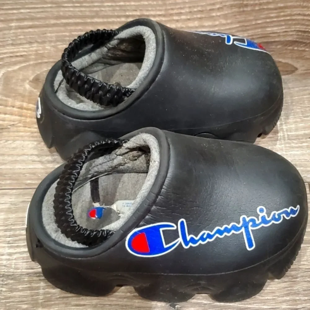Baby Boy Champion Slippers Size 6 Kids Black Slip-On Slippers